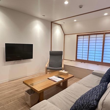 拾野の家 301洋室 Hotel Osaka Eksteriør billede